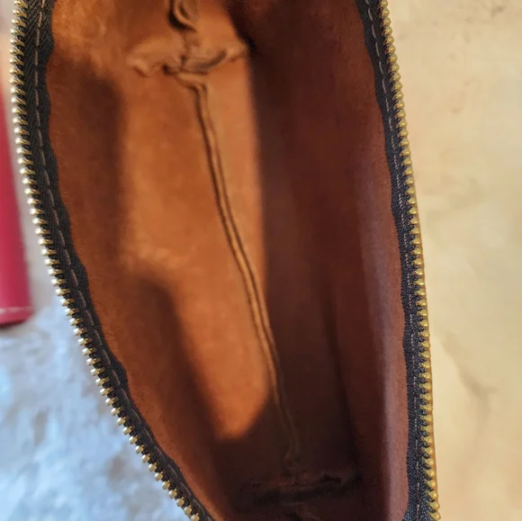 Portland Leather Goods Small Bundle - Picture 9 of 16